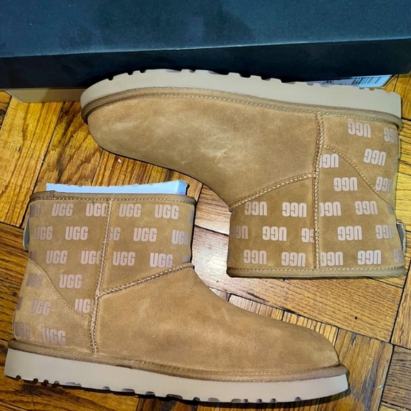 NIB UGG classic mini II UGg print boots men’s size: 11 main image 5